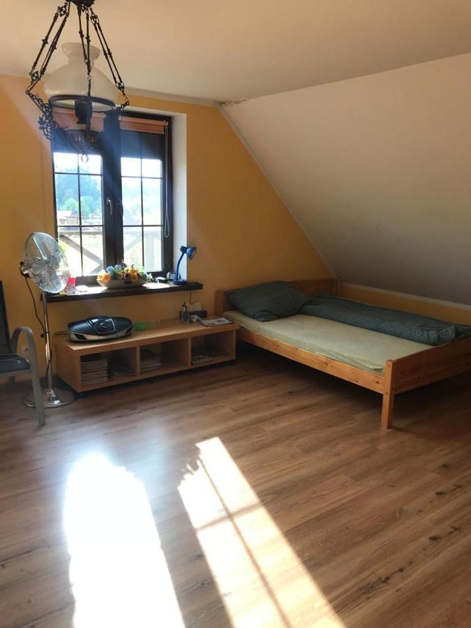 Dom Nad Jeziorem Lakorz Eksteriør bilde
